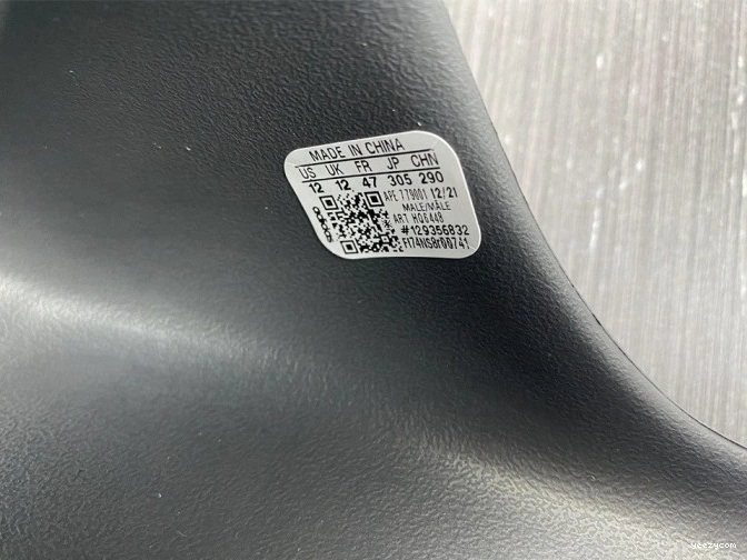 Slide HQ6448 Onyx Yeezy Adidas 0717